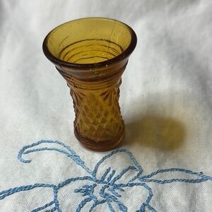 Mini Indiana Carnival Glass shot glass/toothpick holder/collectable MCM  1970s